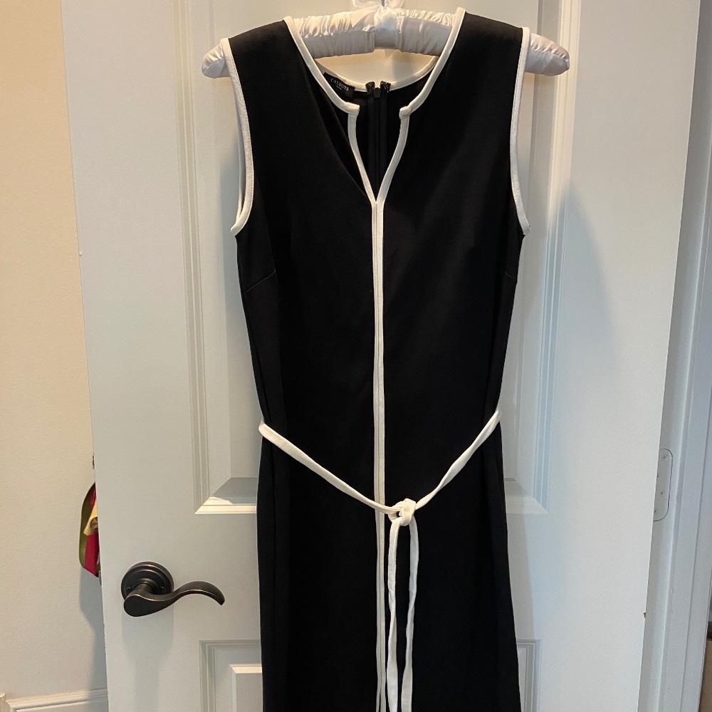 Little Black Dress; Sleeveless Stretch Jersey Zip-up Shift; Slimming; Perfect